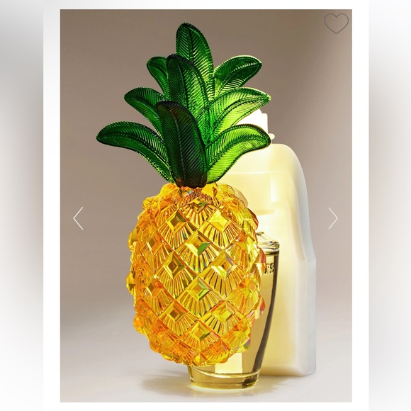 Bath & Body Works Pineapple Adjustable Scent ControlNightlight Fragrance Plug - Picture 3 of 4